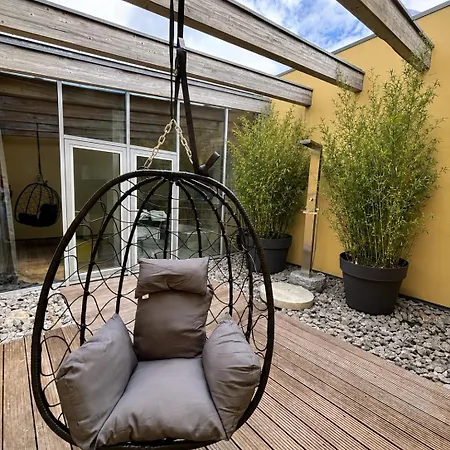 Padercityloft- Lichtdurchflutet Und Privat Mit Kamin-dachterrasse-sauna-aussendusche Im Atrium Appartement